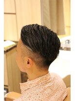 ヘアーモードキクチ 日本橋三越前店 ツーブロック(深め)