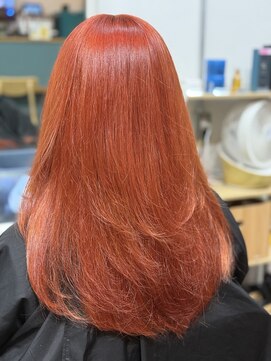 スナリー(Snaly) オレンジカラー/ブリーチ2回/学割/レイヤースタイル