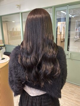 ラヴィズム(LUVISM) 顔周りレイヤー/ダブルカラー/髪質改善/ケアブリーチ万代新潟駅