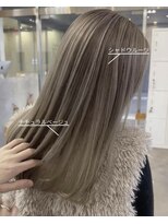 イェッカ(YECCA)&nbsp;シャドウルーツ〇ミルクティー〇