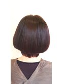 ショートボブ