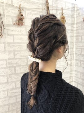 シエロ 池袋西口(Cielo) 編みおろしアレンジ