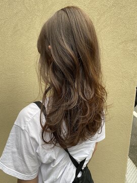 マウロア(MAULOA) “大人可愛い ゆる巻き ロング ” 浅田 昌宏”