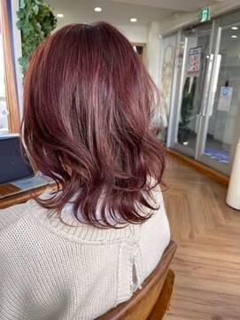 カナエ(CaNaE) 濃いめピンクベージュ 外はねミックス