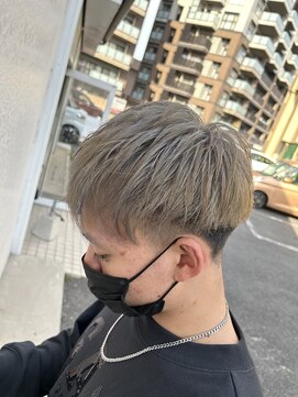 ヘアーザラブズラフズ オーガニカ 北九州(HAIR THE LOVES LAUGHS ORGANICA) ハイトーンミルクティーベージュブリーチダブルカラーメンズ＊