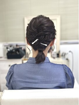 リサ 恵比寿(risa.) 短めの方でもできるローポニー