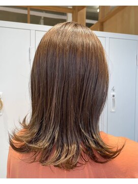 キラリ(kirari) 柔らかなアッシュベージュカラー