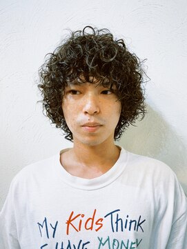 キュー(Cue_) クルクルアフロプードルパーマ　3 【影山】