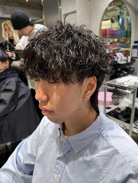 ゼスト リル 新宿(ZEST lill) 波巻きパーマ ウルフ マッシュパーマ 新宿