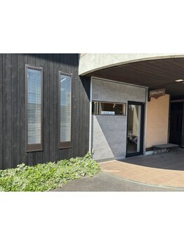 落ち着いた雰囲気の店内で、リラックスできるような癒し空間＊ゆったりとした時間が流れる贅沢なひと時を。