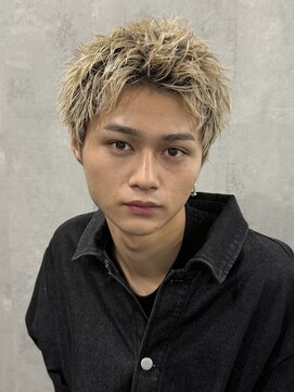 ラベル 渋谷(LAVEL) スパイキーショート/ブロンド/ブリーチカラー/抜きっぱなし