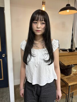 レジーロ (Regilo) ロングレイヤー/顔まわりレイヤー/ぱっつん前髪