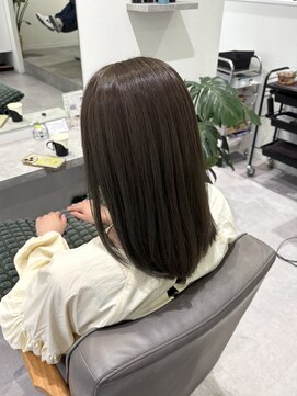 ブランシュ 南行徳店(BLANCHE) オリーブブラウン/レイヤーカット/オリーブグリーン/佐久間凪沙