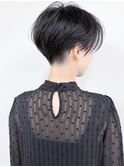 20代 30代 刈り上げハンサムショート 前下がり 黒髪 池袋