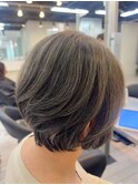 ショートボブ