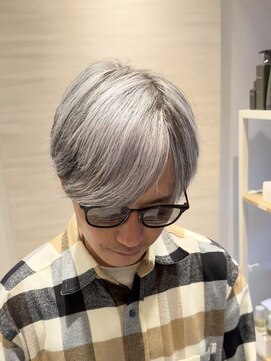 バース 梅田中崎町店(BIRTH) 50代40代白髪ぼかしシルバーメッシュバレイヤージュ