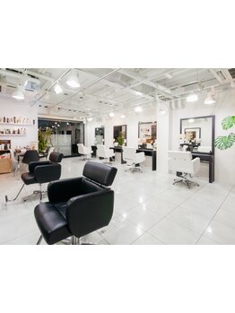 大事な日の前にサラッとSTYLE-UPできる[+HER fine works]★朝8:00～営業が日々忙しく働く方から大好評！