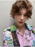 夏ショートスタイル　ヌーディーカラー　ニュアンスパーマ