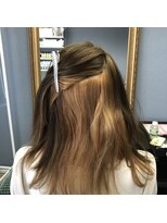 アンフィシュピトロワ(AnFye spi tlow)&nbsp;［AnFye］ブリーチ毛でも諦めないで癖毛の悩み