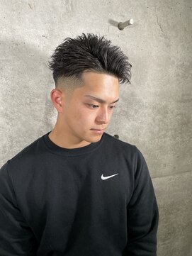 イーラ(era) フェード×リバースアップバング×刈り上げ