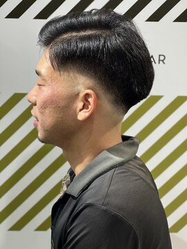 バーバーバー 四谷(BARBER-BAR) 大人のフェードスタイル