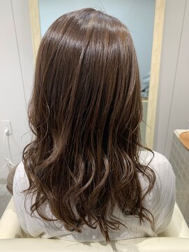 アメリア(Amelia) 艶カラー