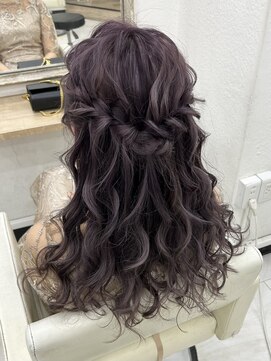 プティクローシェ バイ クオーレ(petite cloche by CUORE) 【お呼ばれ】編み込みハーフアップ