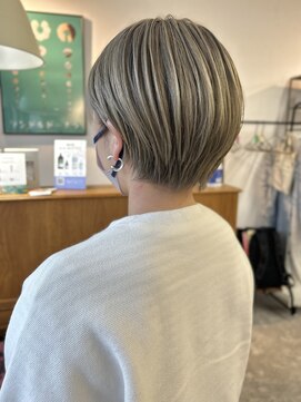 ムニ(MUNI) ハイトーンカラー×ミルクティベージュ！