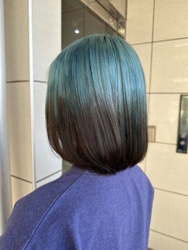 ミラシィ 稲毛(Mirashy) ルーツカラー エメラルドグリーン×ブラウン