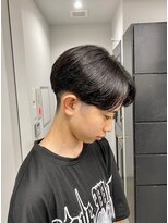 ヘアー アイス 御器所本店(HAIR ICI) 前下がりセンターパートマッシュニュアンスパーマ刈り上げ