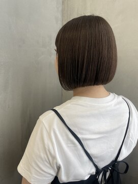 ジーナ 新宿(Zina) ミニボブ×ヘーゼルカラー