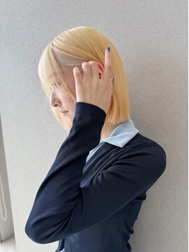 シーク 天神(SEEK) ホワイトブロンドカラー