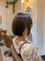 ヘアルーム ルシア(Lucia) 切りっぱなしボブ！