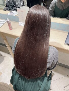 ロンド ジュルード 名古屋(Lond jeloud) ブリーチなし！柔らかさ引き立つヘーゼルベージュ