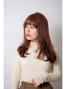 ルフュージュ バイ プロデュース 相模大野店(Refuge by Produce) レイヤーカット/重めバング/アプリコットベージュ