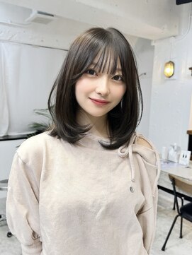 アイドットプラスフェリシア 表参道(i.+FERiCIA.) レイヤーカット/顔周り/前髪薄め/ミディアム/表参道美容室