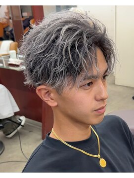 テンバイリップスヘアー(TEN by LIPPS hair) ホワイトシルバーアッシュバレイヤージュサーフフェザー