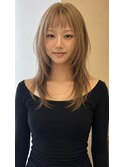 ミディアムレイヤー/ミディアムウルフ/スリークカット