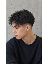 ORI. men’s hair by ENURE【オリ メンズヘア バイ エヌア】&nbsp;大人のフェード　アップバング