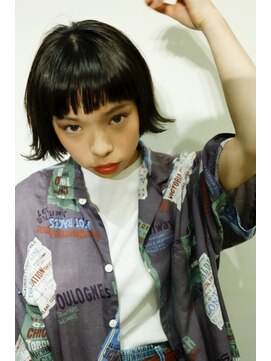 アビオン ヘアサロン(avion HAIR SALON) 切りっぱなし風　外ハネボブ＋ツヤのダークアッシュ