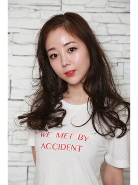 美容室 シャンティ SHANTY アッシュ際立つアッシュグレージュヘアー