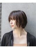 簡単スタイリングのショート