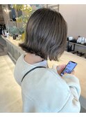 アッシュで赤みを消して