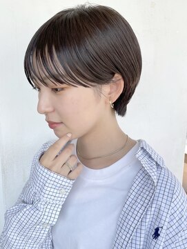 スー 渋谷(suu) 大人かわいいカーキグレージュマッシュショートボブ（徳竹）