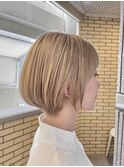 ベージュブロンド