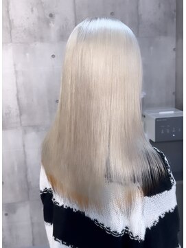 メゾン(Maison) ホワイトブロンドベージュ キツネカラー @shion_maison