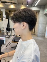 海外メンズ風！極細ハイライトとセンターパートスタイル！