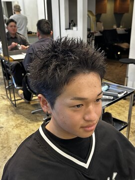 ザデイ カットアンドカルチャーショップ(THE DAY CUT&CULTURE SHOP) スパイキーショート