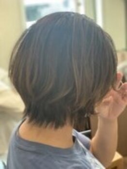 ヒューゴ ヘアラウンジ(hugo)の写真/お客様の個性を活かしたスタイルをご提案！エイジングに伴う髪のお悩みも解決します＊是非ご相談ください。