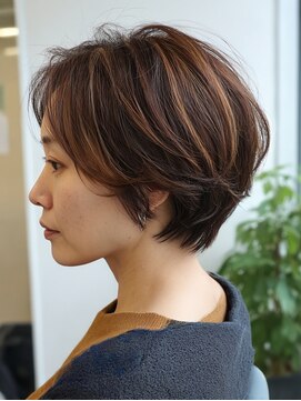 ショートボブ　ハイライト　白髪ぼかし【TELA HAIR南流山店】